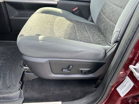 Used 2017 RAM 2500 Big Horn image 22