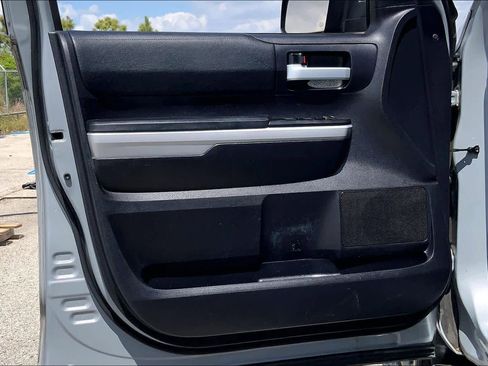 Used 2020 Toyota Tundra SR5 image 21