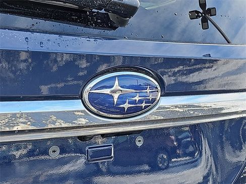 Used 2023 Subaru Ascent Premium w/ Convenience Package image 32