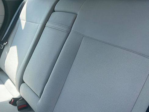 Used 2024 Hyundai Kona SE FWD image 11