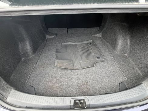 Used 2025 Toyota Corolla LE FWD image 31