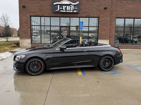 Used 2017 Mercedes-Benz C 63 AMG S w/ Premium 2 Package image 2