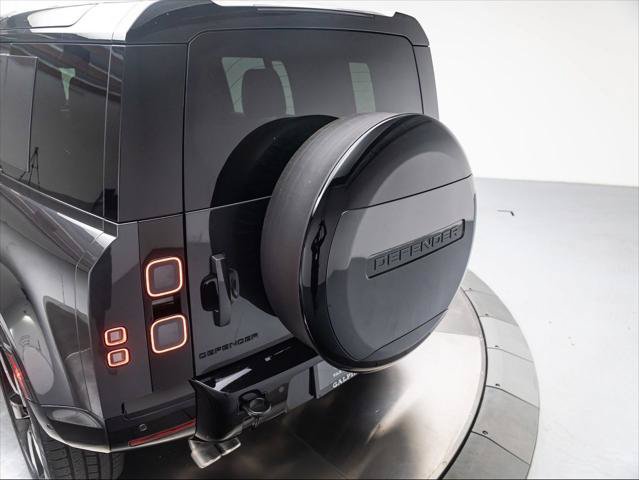 New 2026 Land Rover Defender 110 X-Dynamic SE AWD/4WD image 34