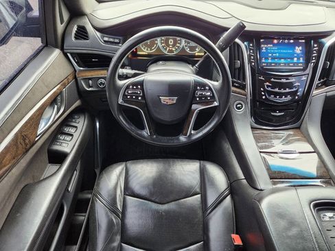Used 2015 Cadillac Escalade ESV Platinum AWD/4WD image 16