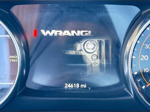 Used 2021 Jeep Wrangler Sport image 13