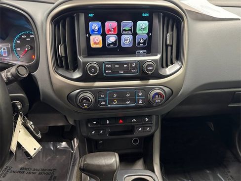 Used 2017 Chevrolet Colorado Z71 image 5