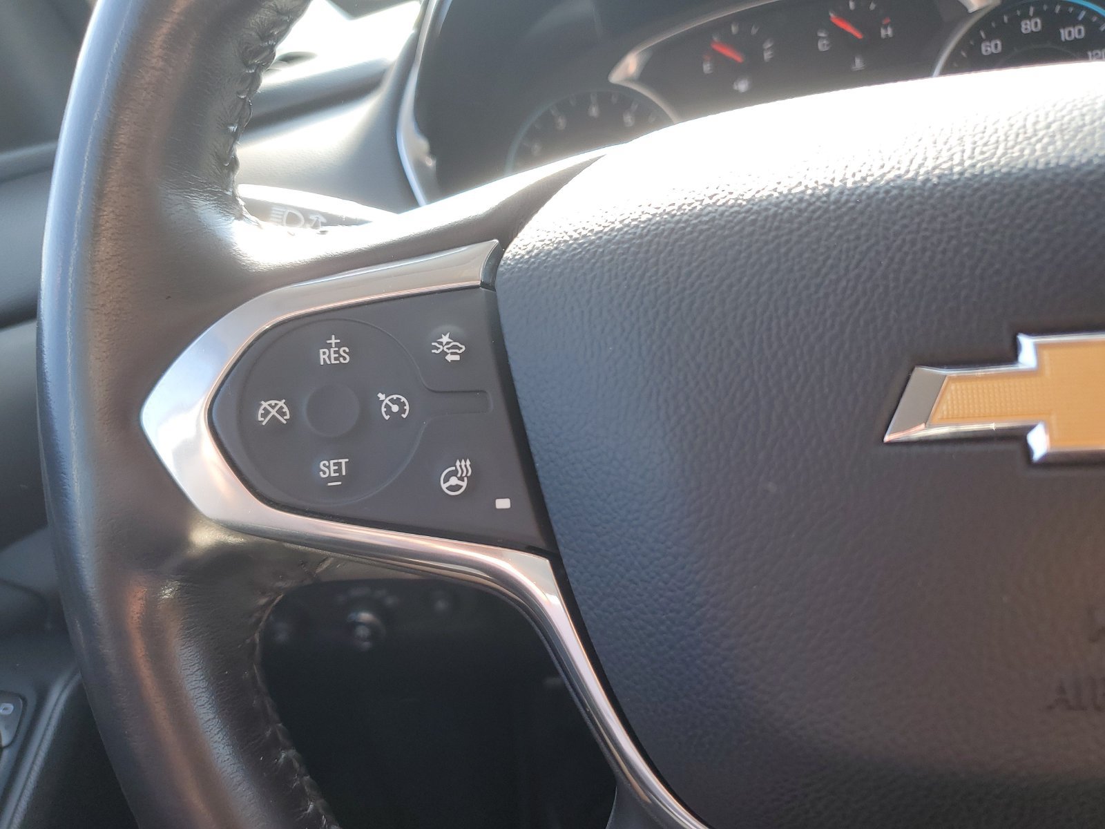 Used 2020 Chevrolet Traverse LT w/ Driver Confidence II Package AWD/4WD image 22