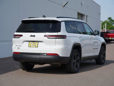 Used 2021 Jeep Grand Cherokee L Laredo AWD/4WD image 3