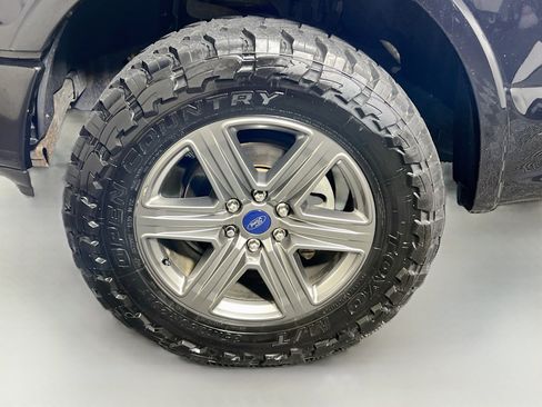 Used 2020 Ford F150 XLT w/ Equipment Group 302A Luxury AWD/4WD image 13