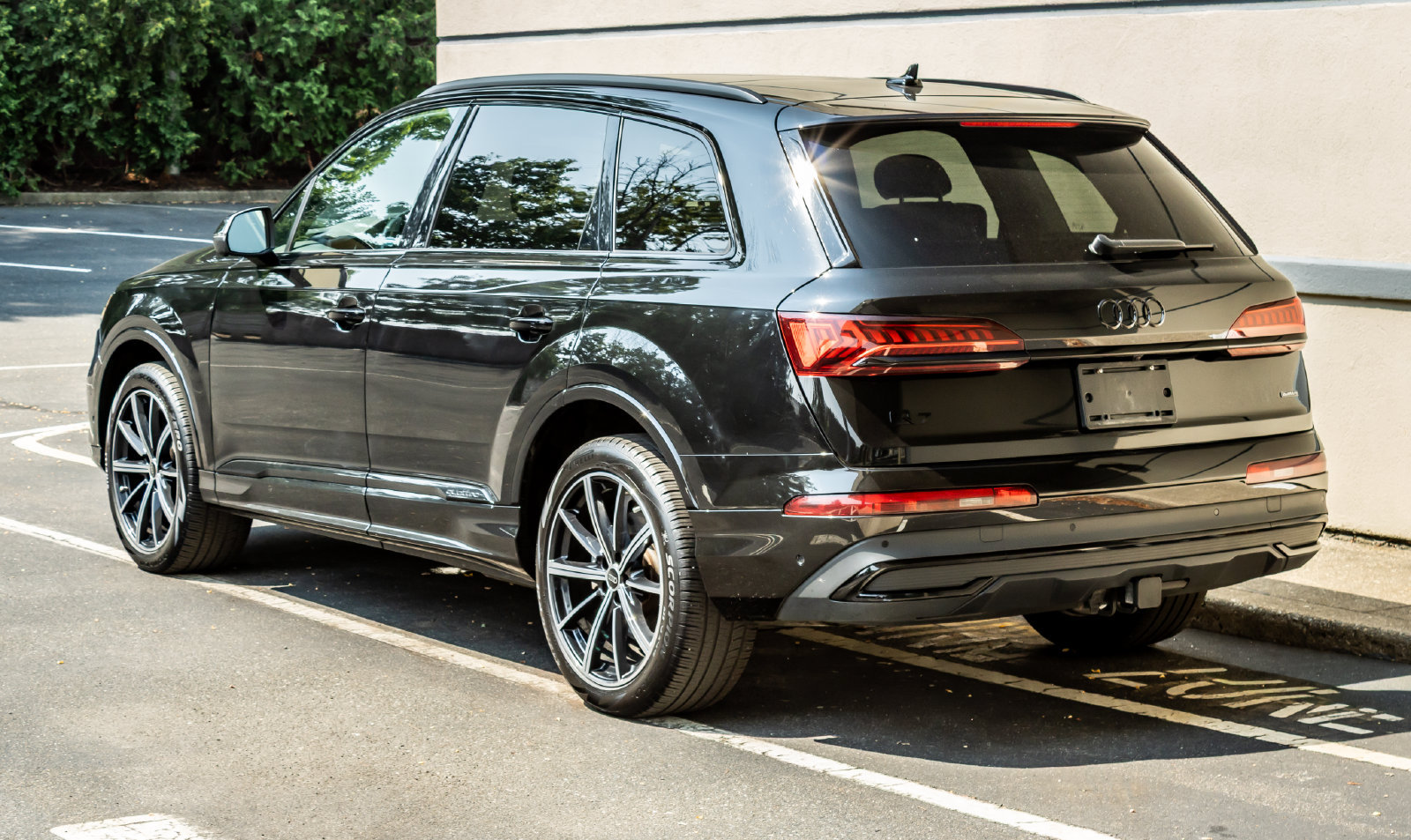 Used 2023 Audi Q7 3.0T Premium Plus w/ Premium Plus Package AWD/4WD image 5