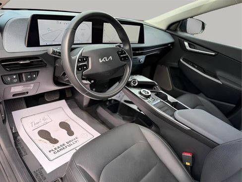 Used 2022 Kia EV6 Wind RWD image 19