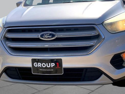 Used 2018 Ford Escape SE FWD image 30
