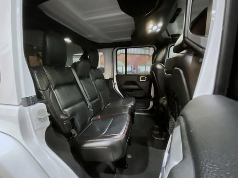 Used 2021 Jeep Wrangler Unlimited Rubicon AWD/4WD image 18