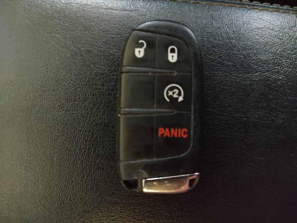 Used 2019 Jeep Compass Latitude w/ Cold Weather Group AWD/4WD image 32