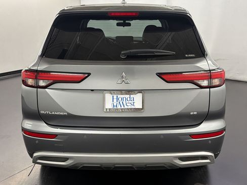 Used 2024 Mitsubishi Outlander SE AWD/4WD image 10