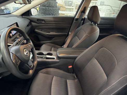 Used 2024 Nissan Altima 2.5 S FWD image 13