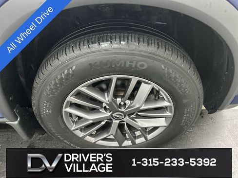 Used 2023 Nissan Rogue S AWD/4WD image 8