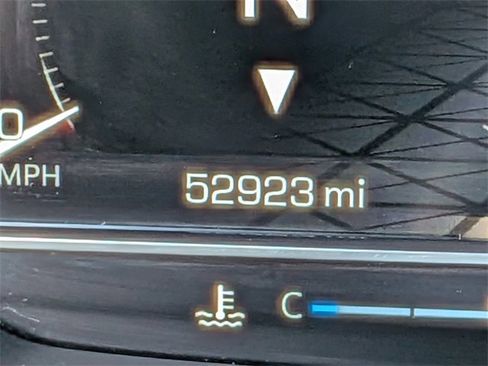 Used 2024 GMC Yukon XL Denali image 34