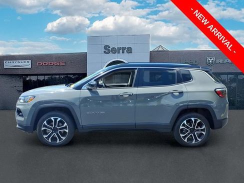 Used 2022 Jeep Compass Limited AWD/4WD image 4