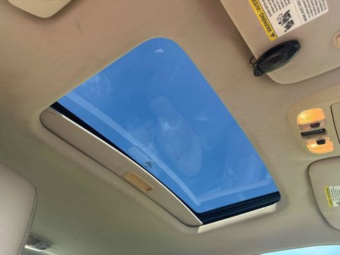 Used 2010 Ford Fusion SEL FWD image 19