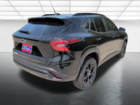 New 2026 Chevrolet Trax LT FWD image 27