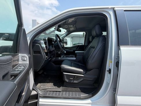 New 2026 Ford F250 Lariat w/ Black Appearance Package AWD/4WD image 30