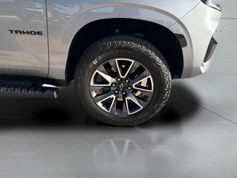 Used 2024 Chevrolet Tahoe Z71 w/ Luxury Package AWD/4WD image 23