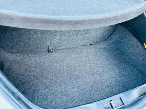 Used 2008 Volkswagen Beetle S image 18