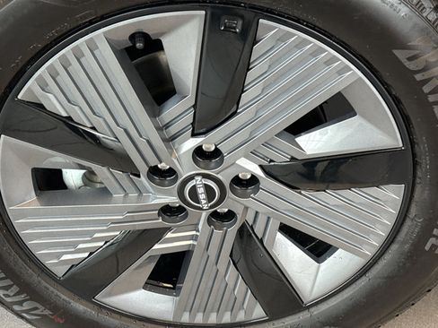 New 2026 Nissan Murano SL image 9