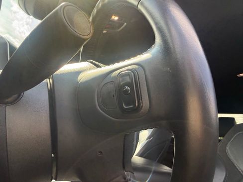 Used 2023 RAM 1500 Laramie AWD/4WD image 17