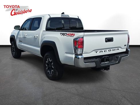 Used 2023 Toyota Tacoma TRD Off-Road w/ Black Out Package (TMS) AWD/4WD image 7