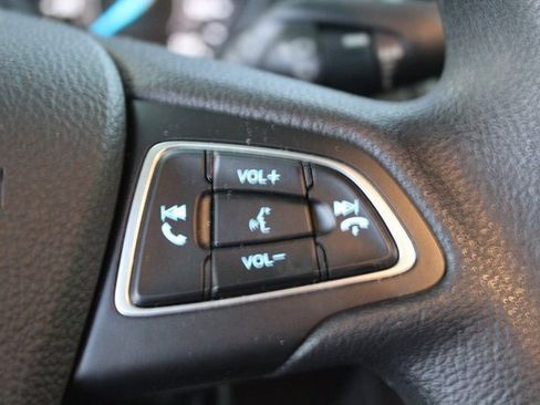 Used 2017 Ford Focus SE image 14