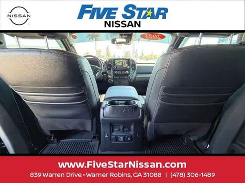 Used 2021 Nissan Titan PRO-4X w/ Pro-4x Convenience Package AWD/4WD image 10