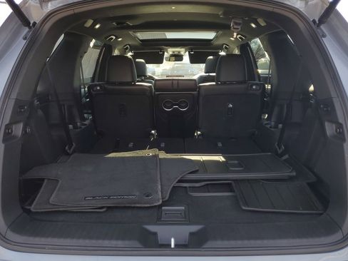 Used 2025 Honda Pilot Black Edition image 35