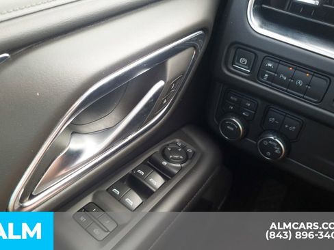 Used 2024 Chevrolet Tahoe LT image 32