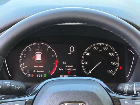 Used 2025 Honda Pilot EX-L image 25