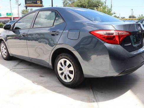 Used 2017 Toyota Corolla L FWD image 6