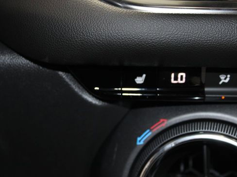 New 2025 Chevrolet Blazer LT w/ Midnight/Sport Edition image 40