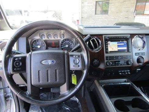 Used 2012 Ford F250 Lariat w/ Lariat Ultimate Pkg AWD/4WD image 16