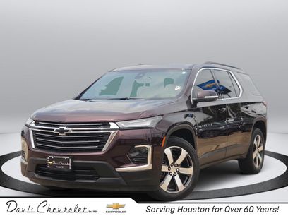 Used 2023 Chevrolet Traverse LT w/ LT Premium Package