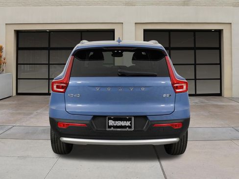 Certified 2023 Volvo XC40 B5 Ultimate image 5
