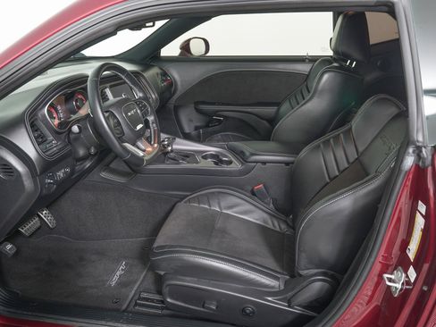 Used 2023 Dodge Challenger SRT Hellcat image 12