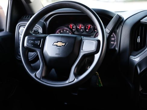 Used 2020 Chevrolet Silverado 1500 Custom w/ Custom Value Package image 32