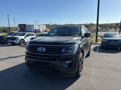Used 2020 Ford Expedition Limited w/ Equipment Group 303A image 5