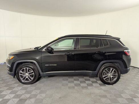 Certified 2020 Jeep Compass Latitude image 8