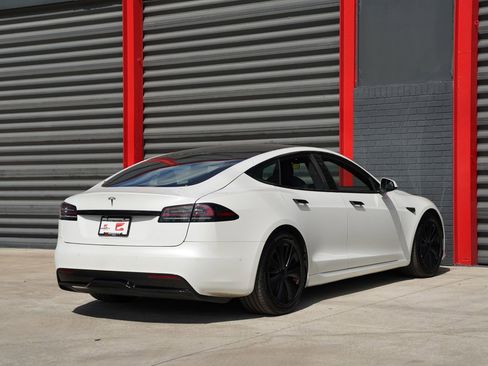 Used 2022 Tesla Model S AWD/4WD image 7