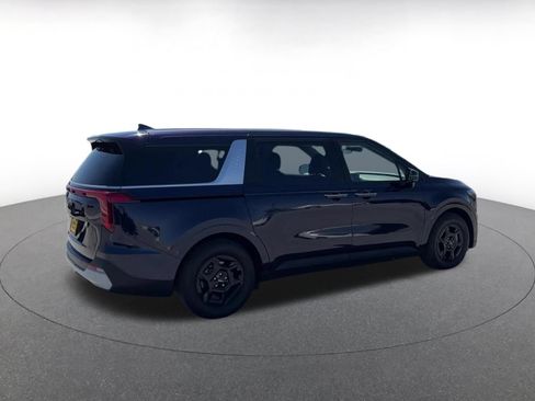 Used 2026 Kia Carnival FWD image 15