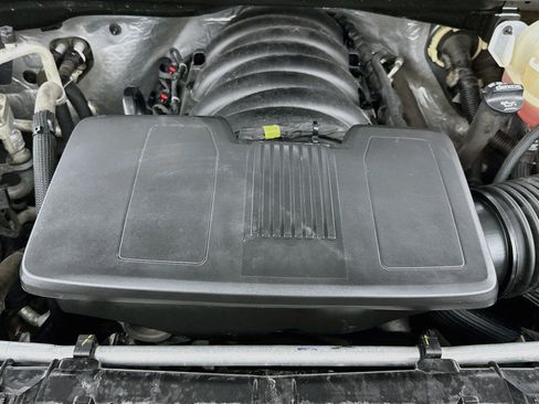 Used 2023 Chevrolet Silverado 1500 W/T w/ Trailering Package AWD/4WD image 35