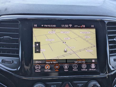 Used 2020 Jeep Grand Cherokee Limited image 22