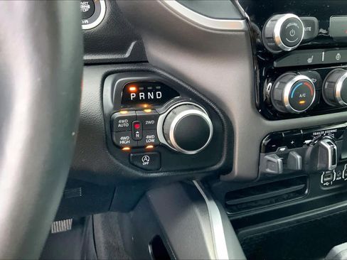 Used 2021 RAM 1500 Big Horn image 15